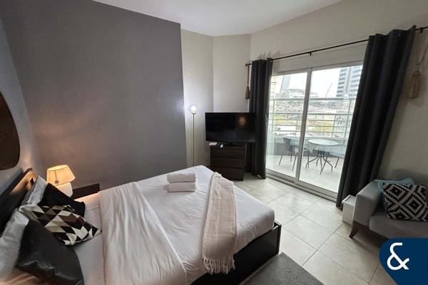 Spacious | Studio | Furnished | Vacant